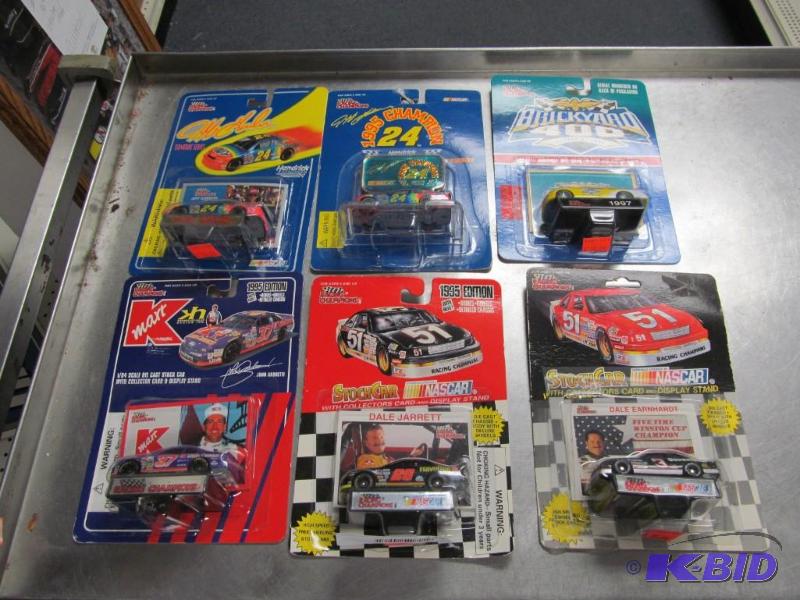 lot 136 image: Lot of 6 1995 Racing Champions 164 NASCAR Die Cast Cars