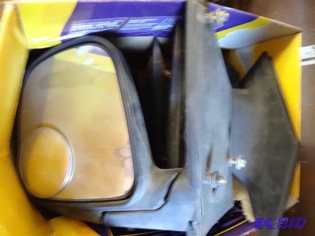 lot 105 image: Box of Used GM Truck Mirrors....