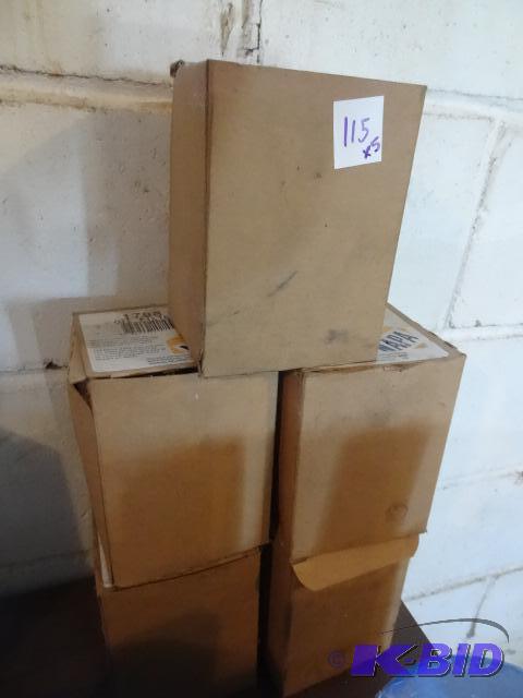 lot 115 image: Napa 1798 Oil Filters Qty 5...