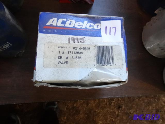 lot 117 image: GM 17113535 EGR Valve...