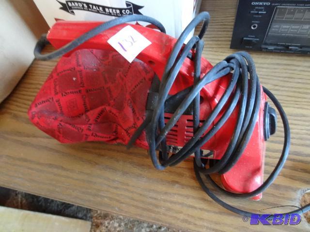lot 132 image: Dirt Devil Hand Vaccum...