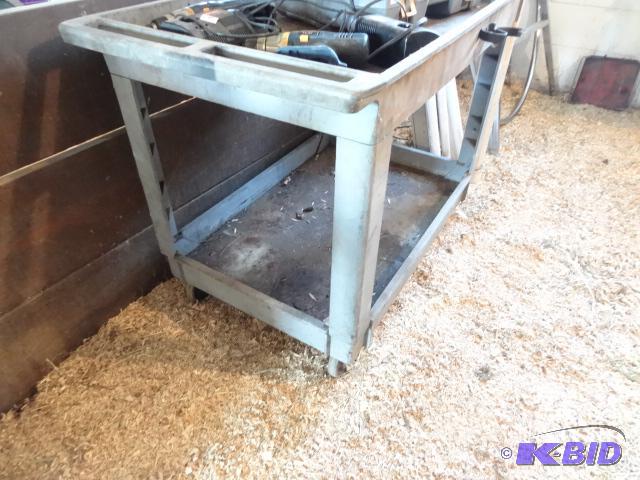 lot 182 image: Rubbermaid Shop Cart. 40X26X32...