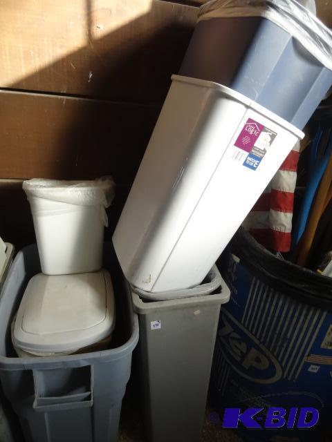 lot 270 image: Misc Garbage Cans...
