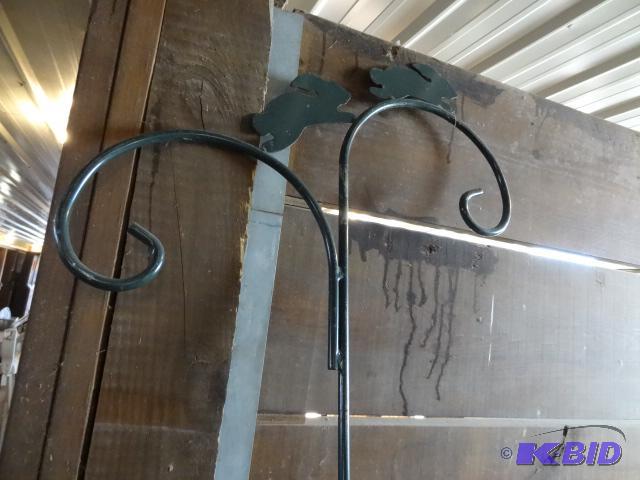lot 275 image: 70" Tall Metal Sheperds Hook...