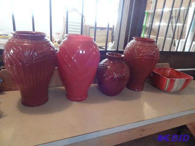 lot 280 image: 5 Glass and Ceramic Flower Vases...