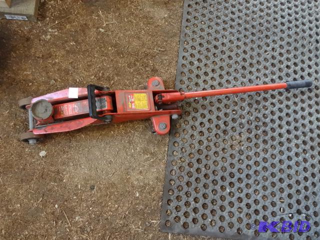 lot 31 image: Mup Super Lift 4000 lb trolley Jack...
