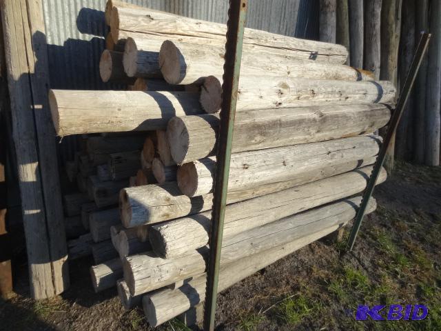 lot 320 image: Large Pile of Short Posts. Most are 49"...