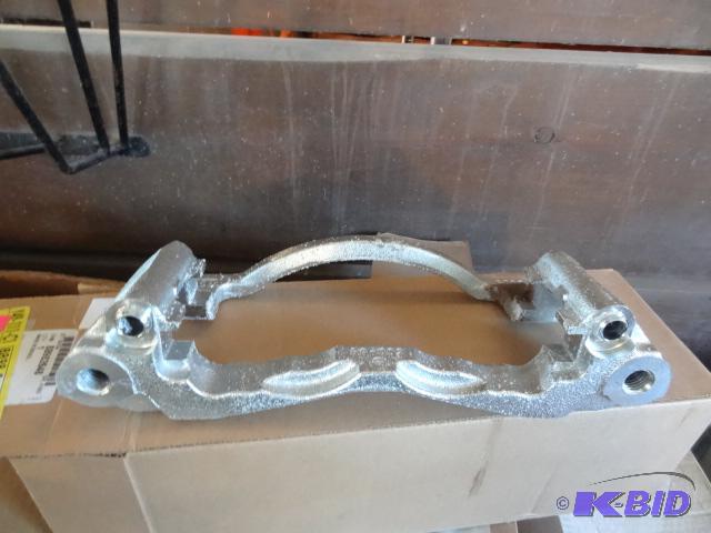 lot 81 image: GM 88982648 Caliper Bracket. New...