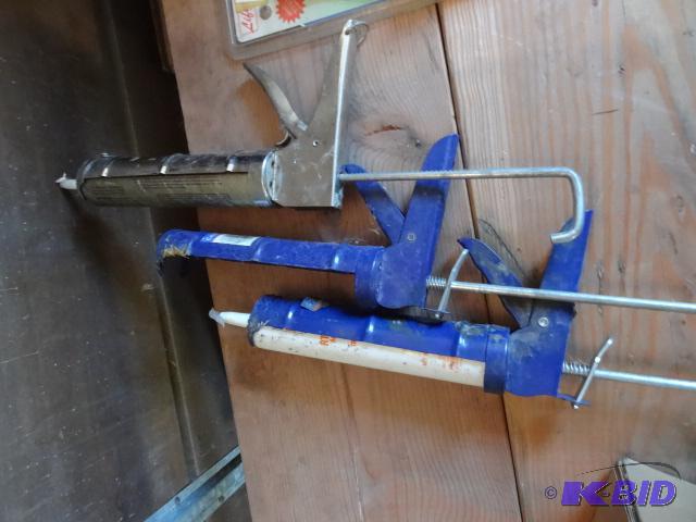 lot 88 image: 3 Caulking guns....
