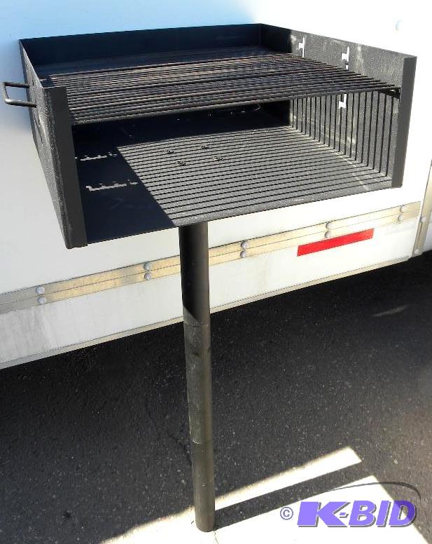 XL Park-Style Grill, heavy duty steel bottom ...