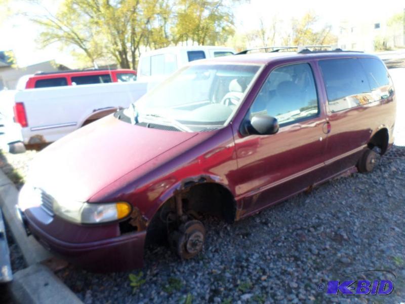 lot 1 image: 1998 Mercury Villager ES, 125705 Indicated Mi...