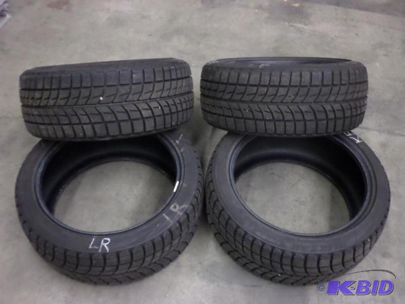 lot 11 image: (4) Like New Bridgestone Blizzak 2454018 Ti...