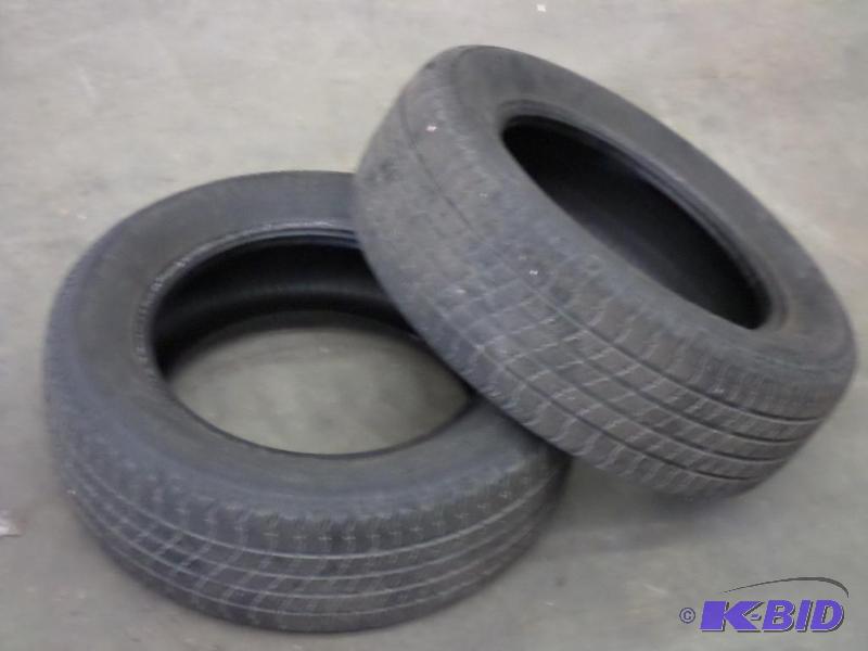 lot 121 image: (2) Road Runner Radial AS 2256016 Tires, 7...