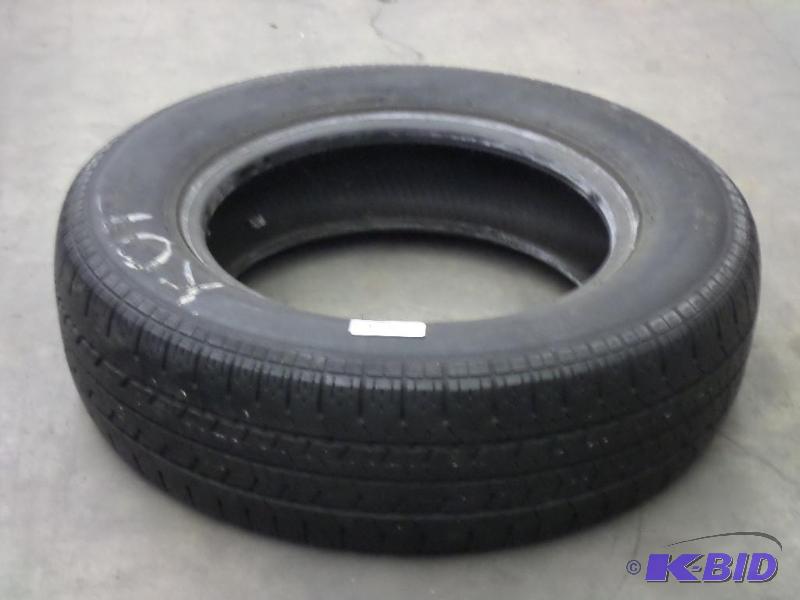lot 126 image: (1) General 2056515 Tire...