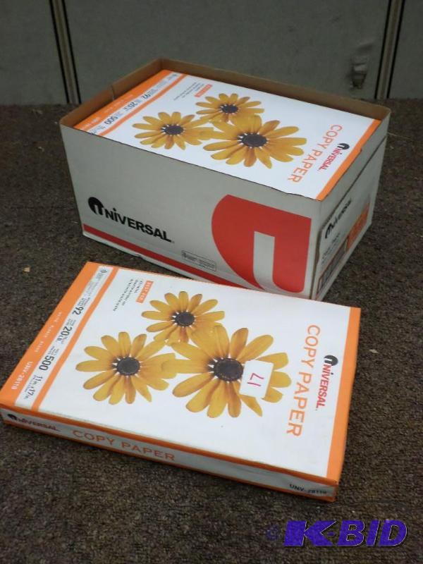 lot 17 image: (1) Case Of Universal 11&quotx17" Copie...