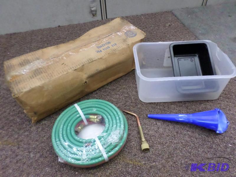 lot 47 image: Lot Of Oxi-Acetylene Hose Set, Funnel, Etc...