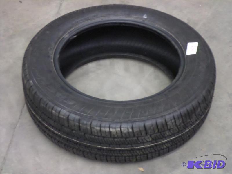 lot 49 image: (1) Goodyear Eagle P2056016 Tire...