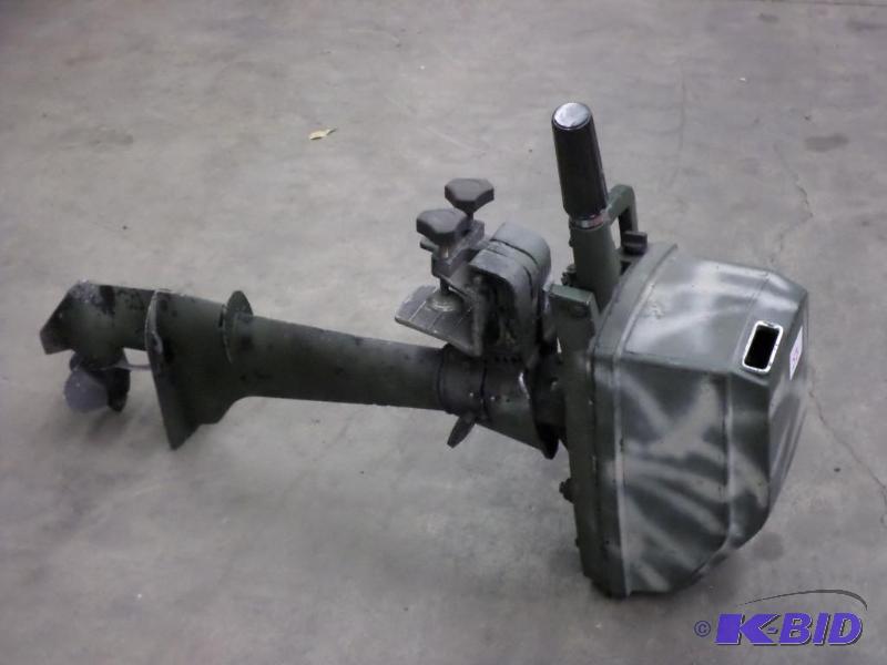 lot 58 image: Chrysler Outboard Motor, Has Compression...