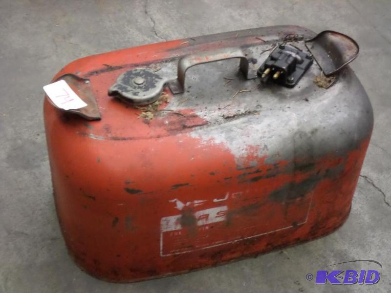 lot 74 image: 5-Gallon Steel Outboard Motor Fuel Tank...