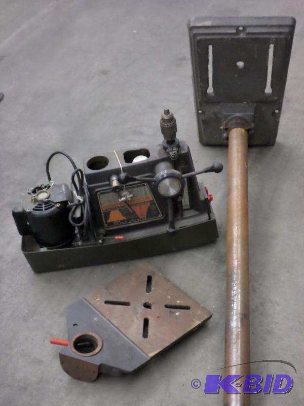 lot 75 image: Craftsman Variable Speed Upright Drill Press,...