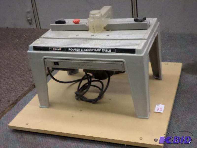 lot 76 image: Hirsch 120Volt Electric Router & Sabre Sa...