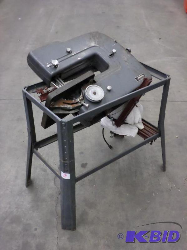 lot 78 image: Craftsman Bandsaw With Stand, Disassembled...