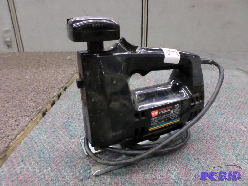 lot 90 image: WEN Variable Speed Scroll Saw...