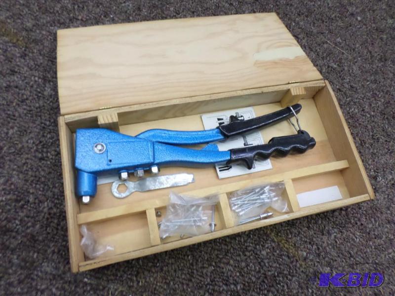 lot 91 image: Hand-Rivoter Set With Wood Case...