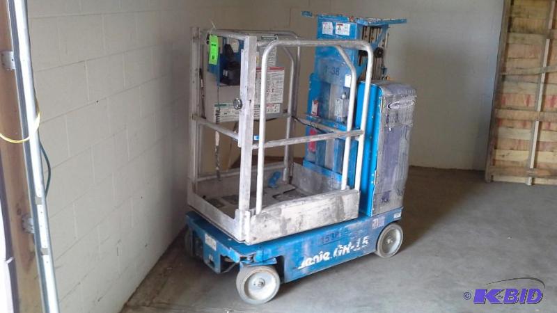 lot LIFT5 image: Genie GR15-1538 NEW VIDEO ADDED