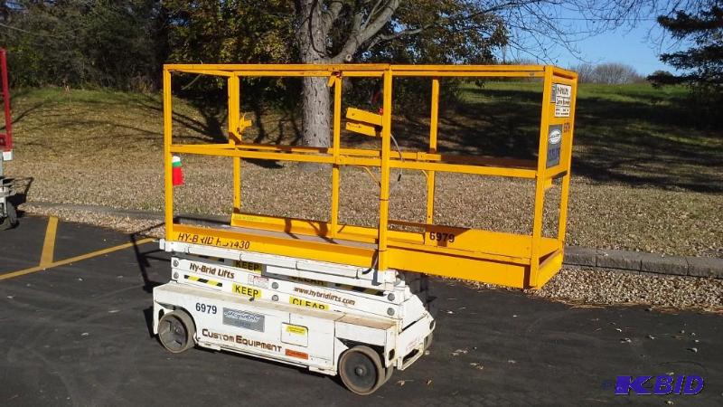 lot LIFT9 image: Custom Equipment Hybrid HB1430