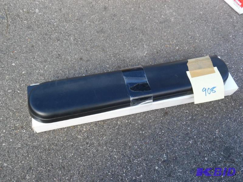 lot 114 image: Wrist Rest