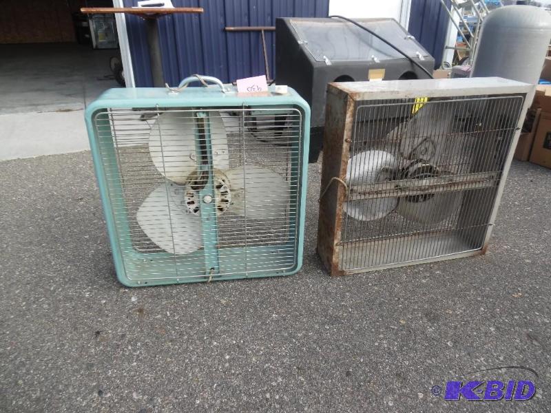 lot 136 image: Box Fans