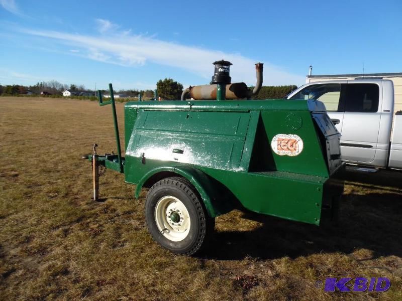 lot 17 image: Air Compressor
