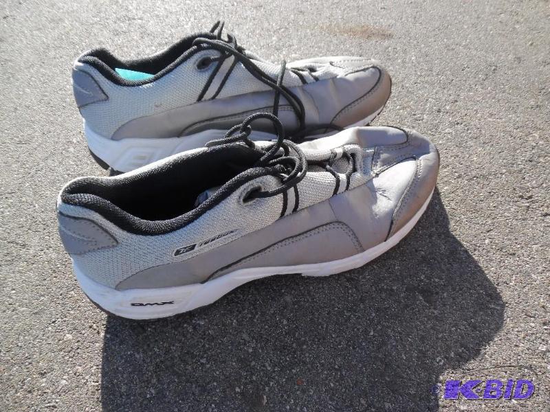 lot 184 image: Shoes