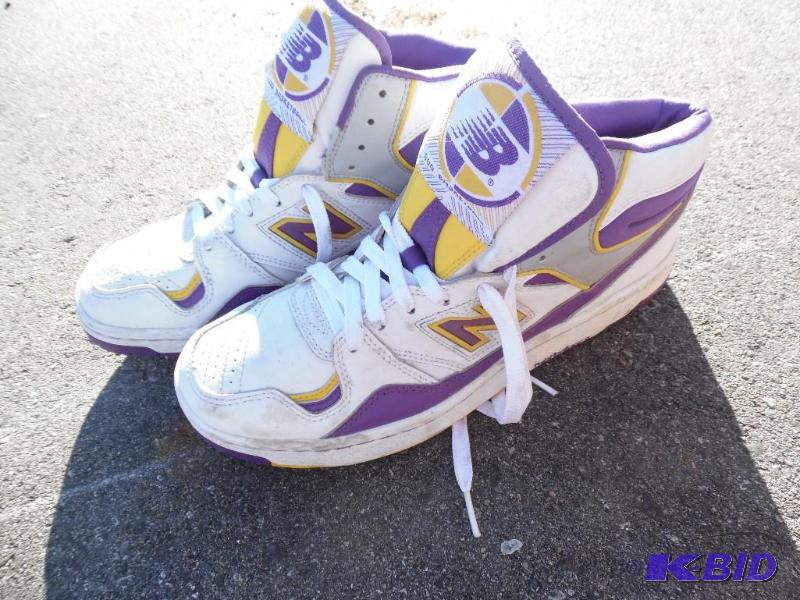 lot 191 image: Shoes