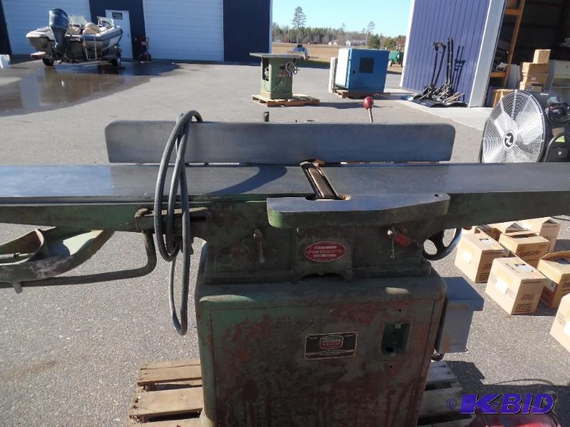 lot 4 image: Jointer