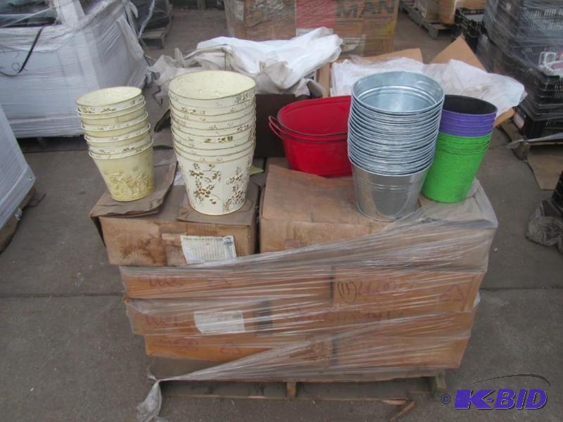 lot 29 image: Fabric Sleeves and Miscellaneous Tins