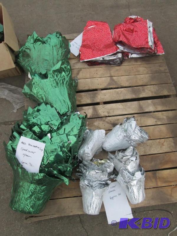 lot 39 image: Sleeves and Poinsettia Speed Covers