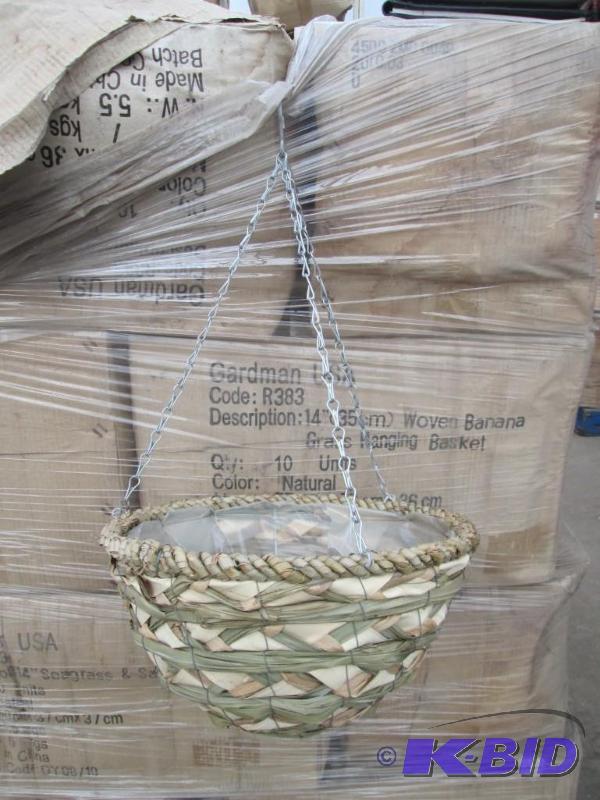 lot 44 image: 14 Woven Banana Grass Hanging Basket