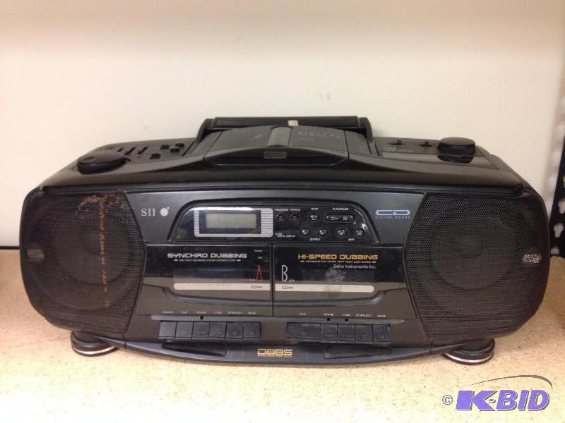 lot 9 image: SII Seiko Boombox Radio, CD Player, Model WKC...