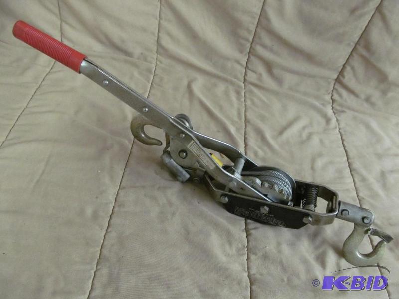 lot 109 image: Tool