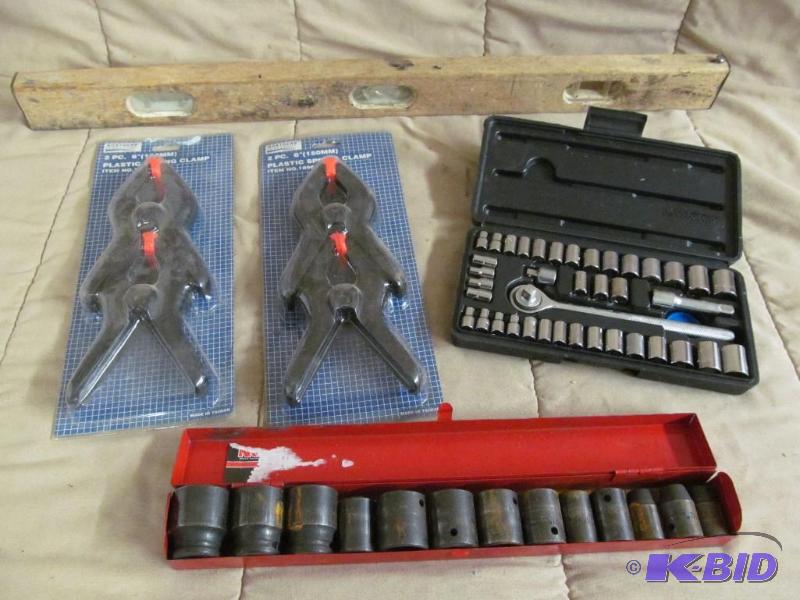 lot 110 image: Tool