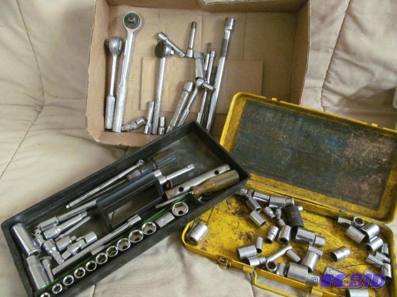 lot 115 image: Tool