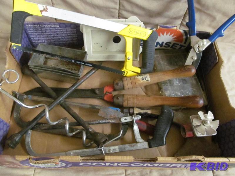 lot 118 image: Tool