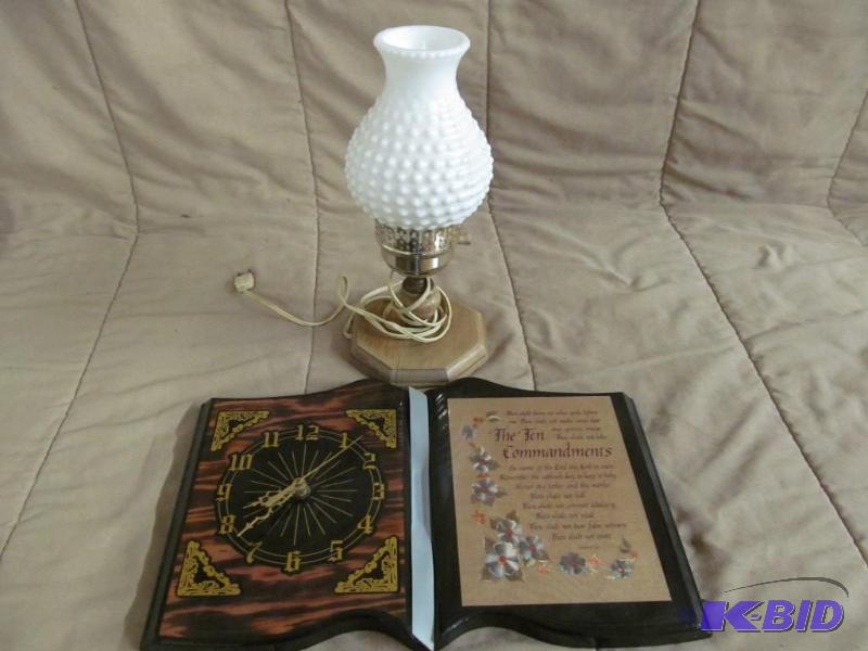 lot 139 image: Clock