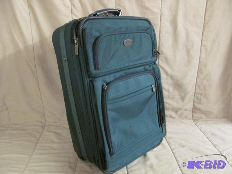 lot 164 image: Luggage