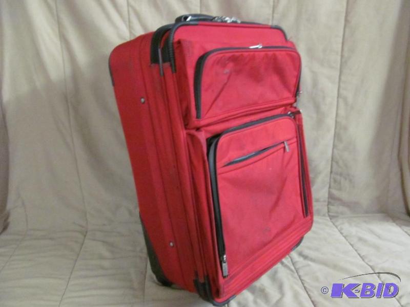 lot 165 image: Luggage