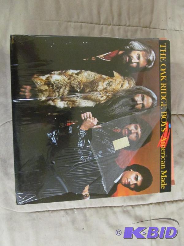 lot 183 image: Albums