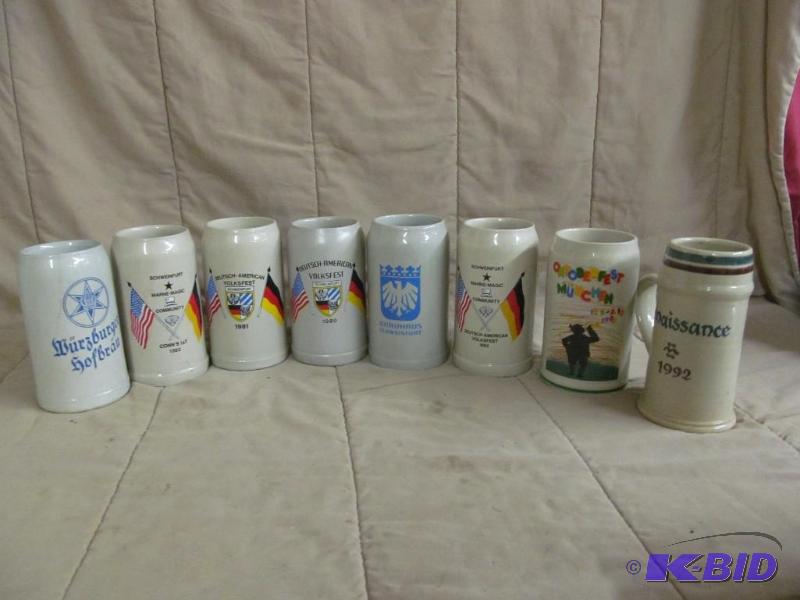 lot 186 image: Mug