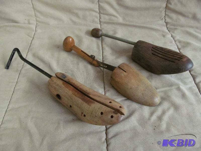 lot 19 image: Vintage
